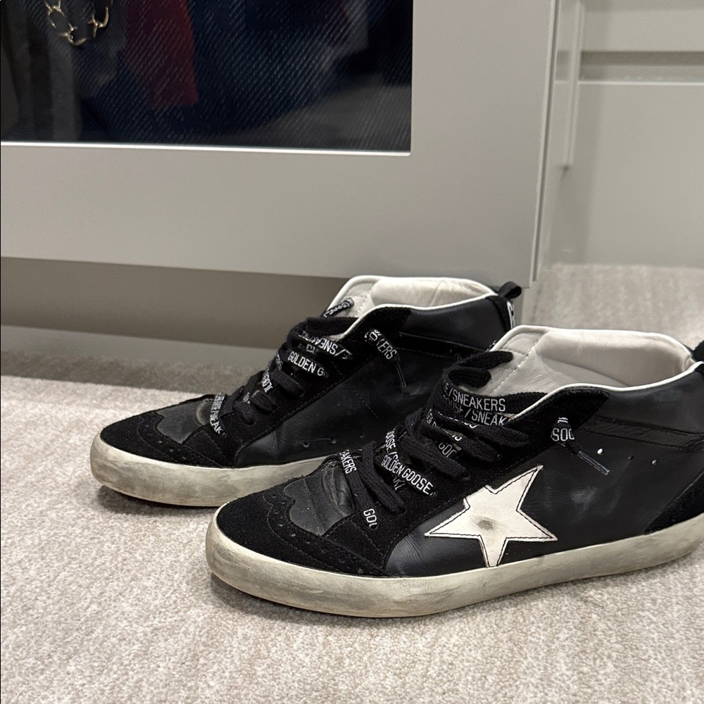Like new- Black Golden Goose sneaker with White Star Accent. Worn a few times🔅